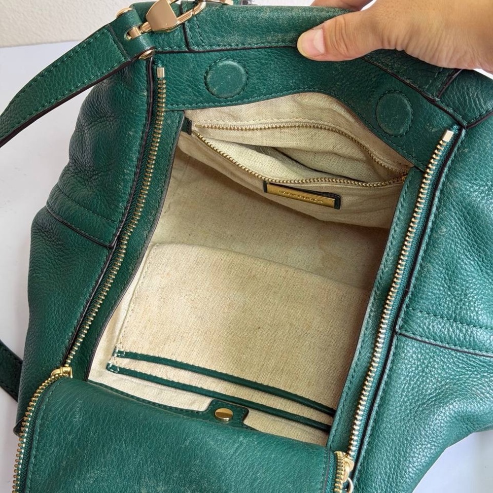 Tory Burch Half Moon Satchel in Green Pebbled Leather - Picture 11 of 13
